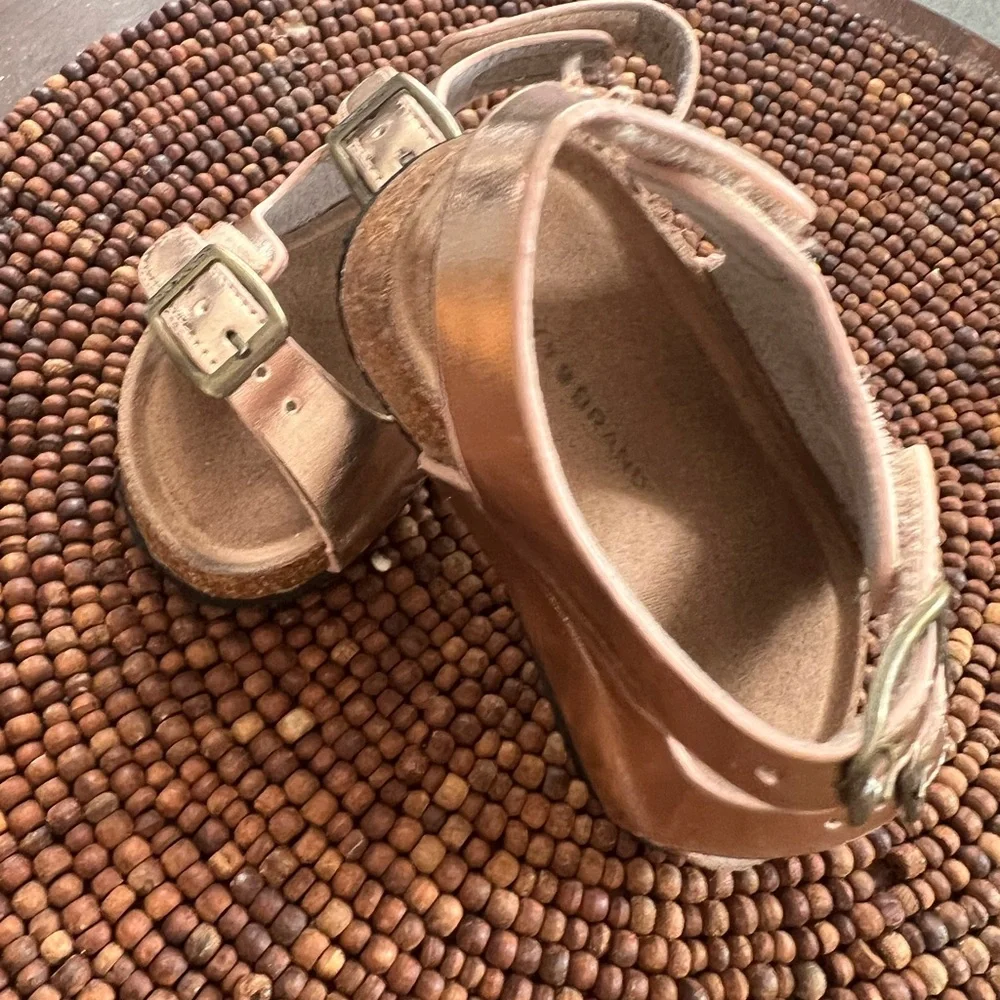 Lucky Brand Metallic Kids Sandals